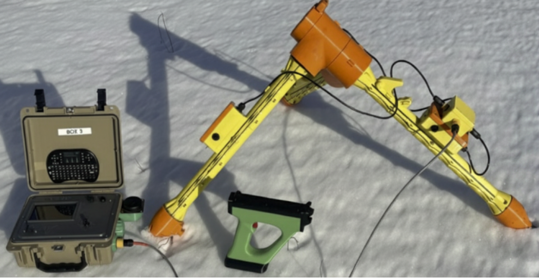 The full NovEM system deployed in the field.